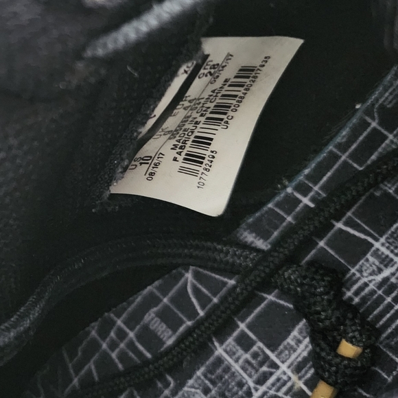 Nike Air Jordan High Top Sneakers EUC Black & Gold Size US 10 - Picture 6 of 6